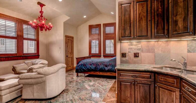 Rocking Chair Lodge - Moving Mountains - Steamboat Springs, Colorado