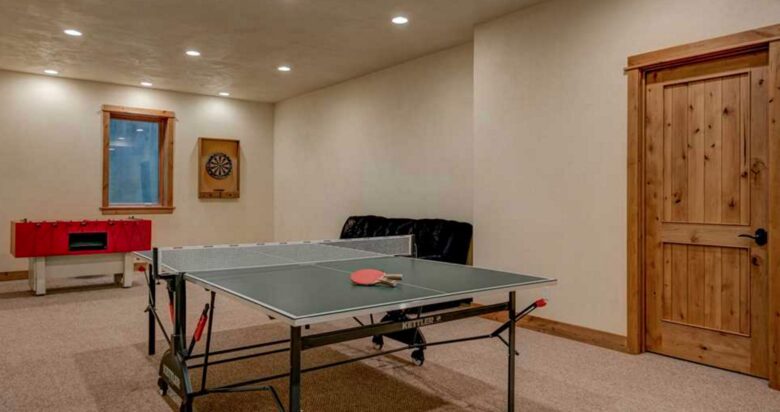 Rocking Chair Lodge - Moving Mountains - Steamboat Springs, Colorado