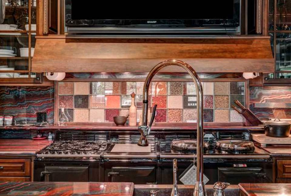 Rocking Chair Lodge - Moving Mountains - Steamboat Springs, Colorado