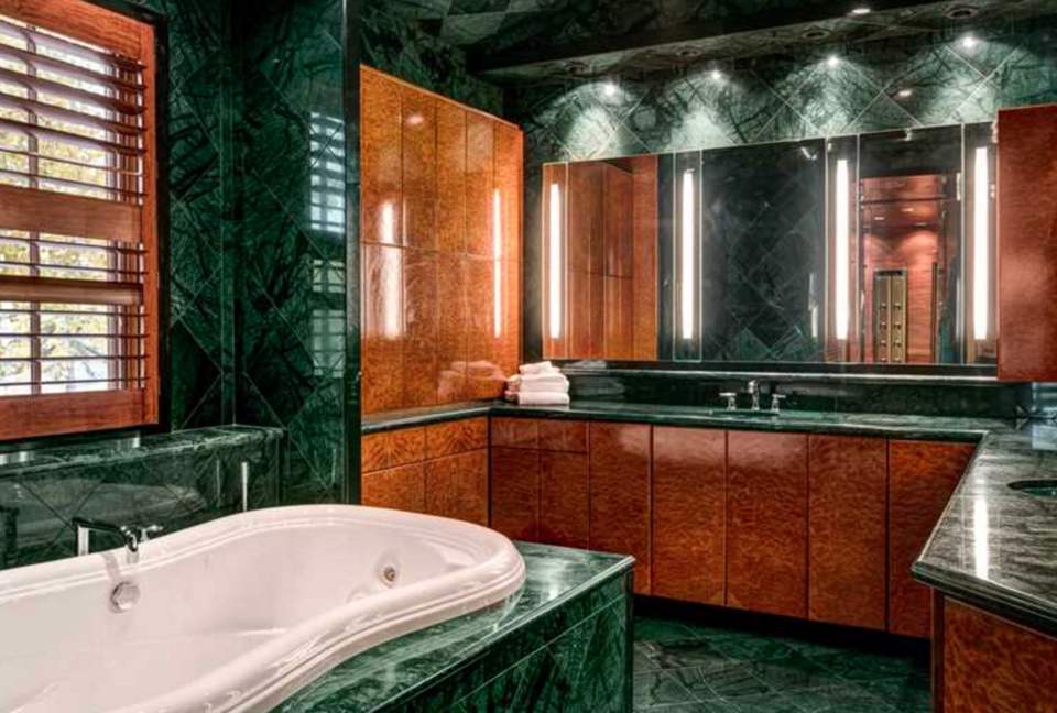 Rocking Chair Lodge - Moving Mountains - Steamboat Springs, Colorado