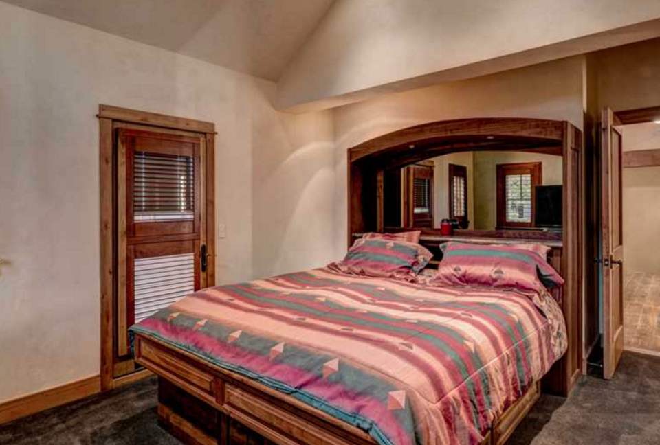 Rocking Chair Lodge - Moving Mountains - Steamboat Springs, Colorado