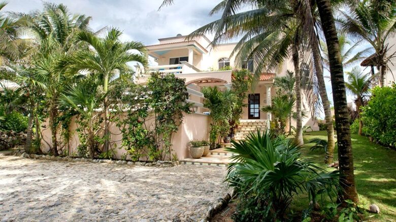 Casa Dos Palmas - Akumal, Mexico