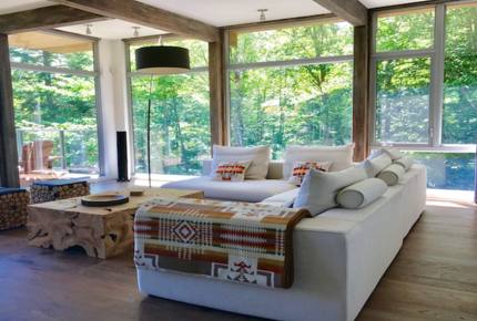 Modern Lakeside Luxury - Stanstead, Canada