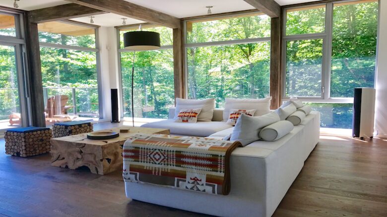 Modern Lakeside Luxury - Stanstead, Canada