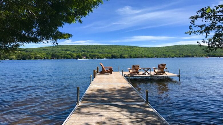 Modern Lakeside Luxury - Stanstead, Canada