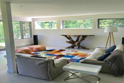 Modern Lakeside Luxury - Stanstead, Canada