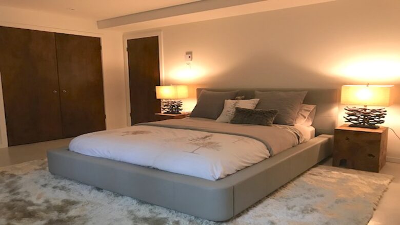 Modern Lakeside Luxury - Stanstead, Canada