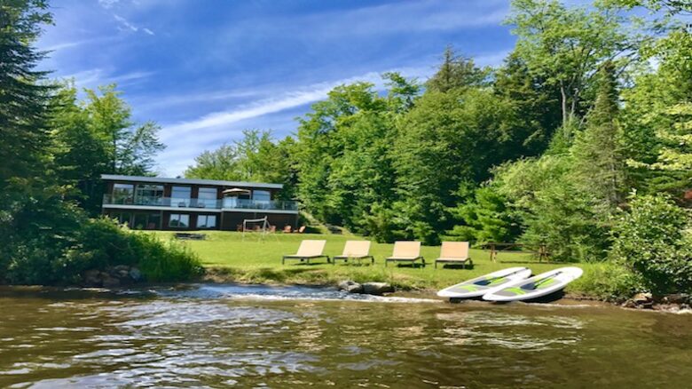 Modern Lakeside Luxury - Stanstead, Canada