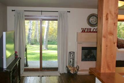 Berry Patch - Jackson Hole - Wilson, Wyoming