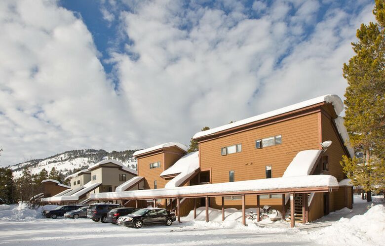 Berry Patch - Jackson Hole - Wilson, Wyoming