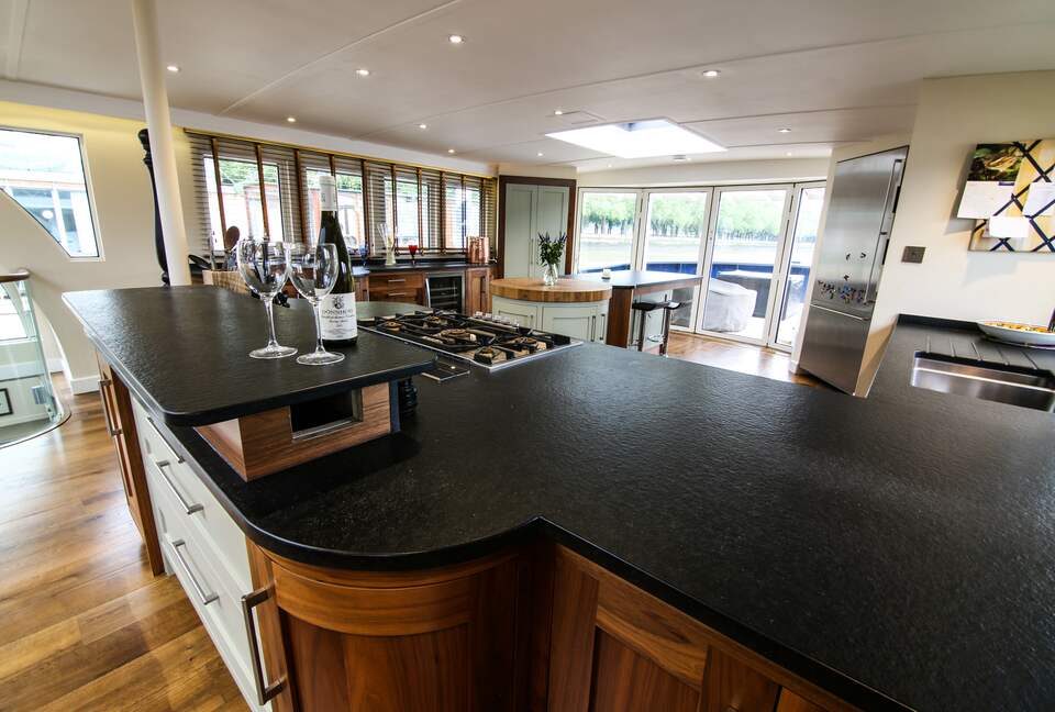 Caracoli - London, United Kingdom