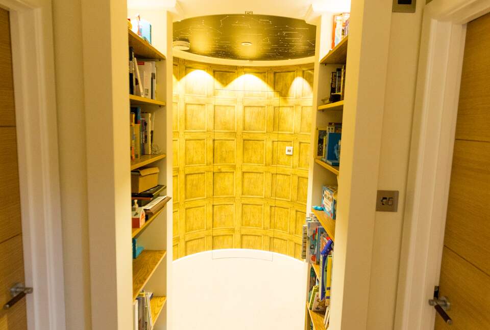 Caracoli - London, United Kingdom