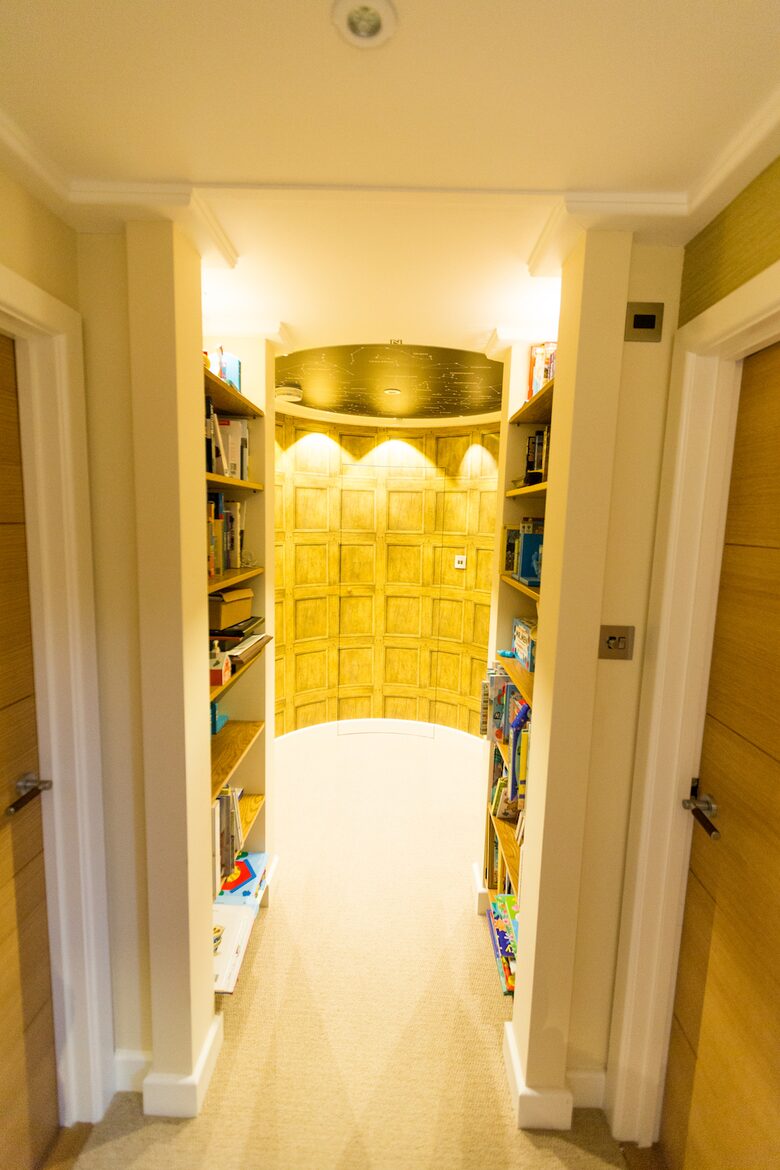 Caracoli - London, United Kingdom