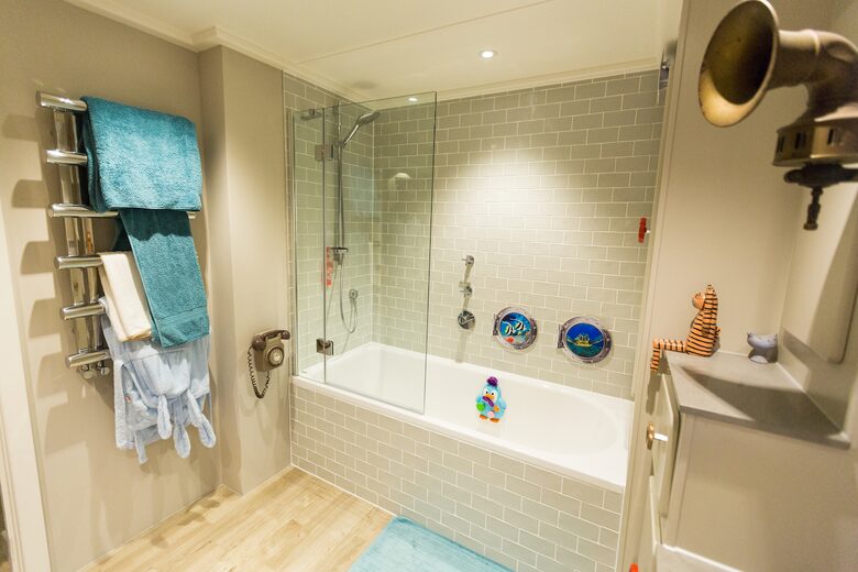 Caracoli - London, United Kingdom