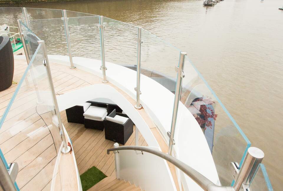 Caracoli - London, United Kingdom