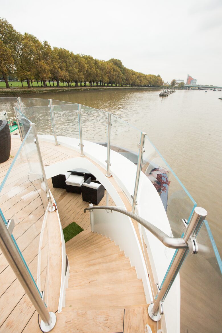 Caracoli - London, United Kingdom