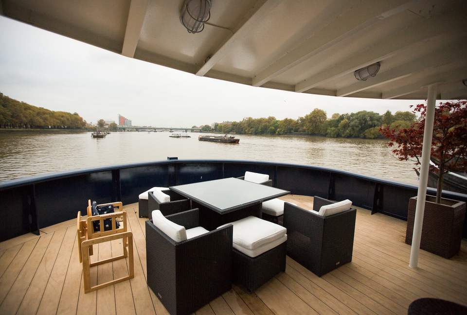 Caracoli - London, United Kingdom