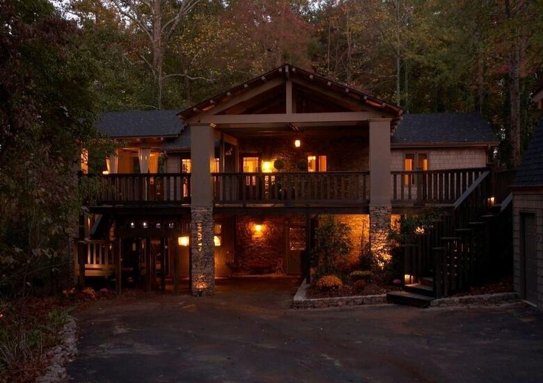 Lake Lanier Cozy Retreat - Quick Drive from Atlanta! - Dawsonville, Georgia