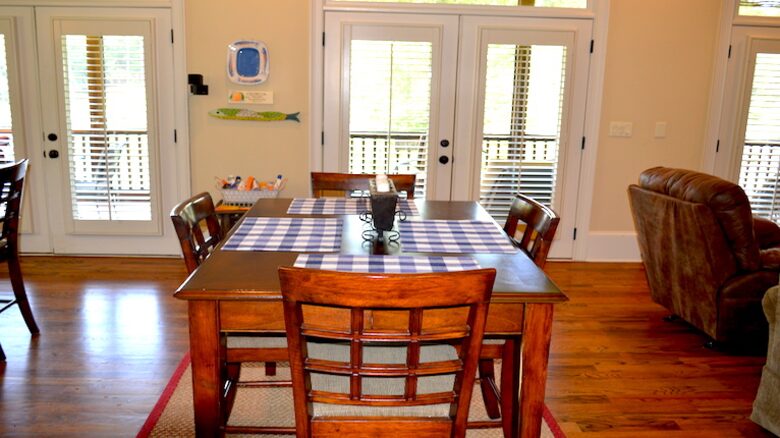 Lake Martin Luxury - Dadeville, Alabama