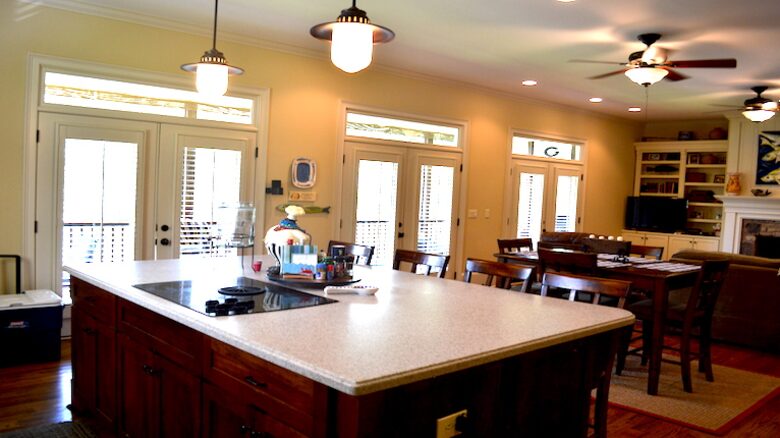 Lake Martin Luxury - Dadeville, Alabama