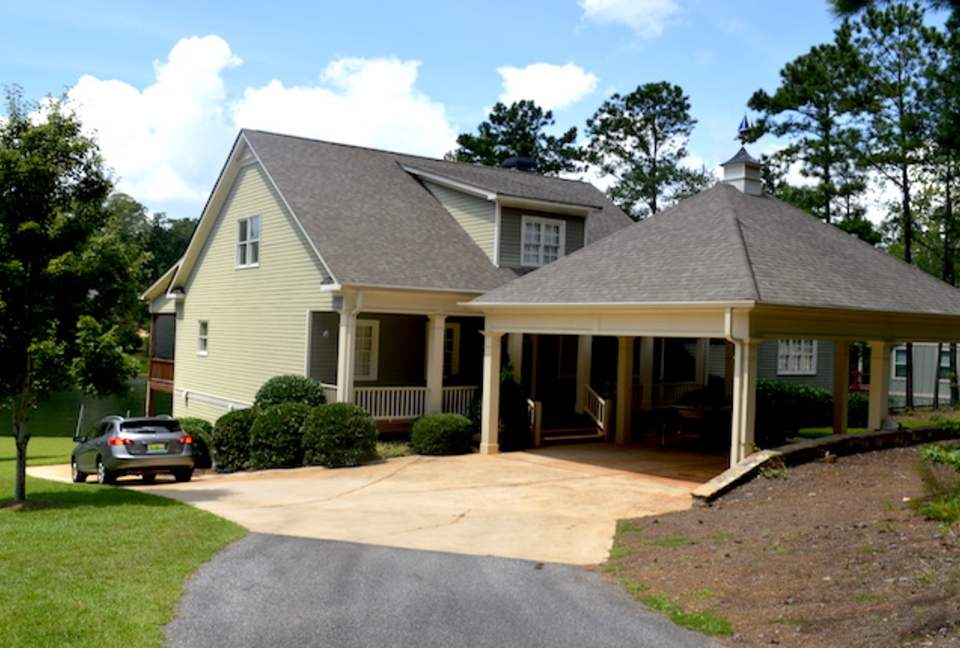 Lake Martin Luxury - Dadeville, Alabama