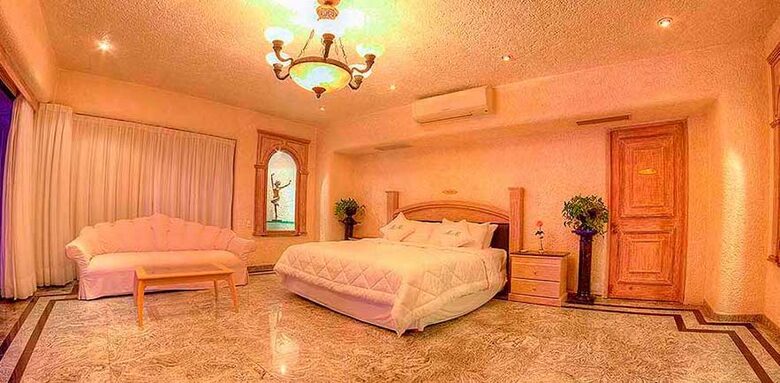 Majestic Mansion & Spa - Acapulco, Mexico