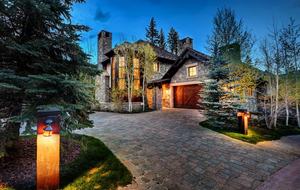 Quintess Collection - Creekside Chalet - Avon, Colorado