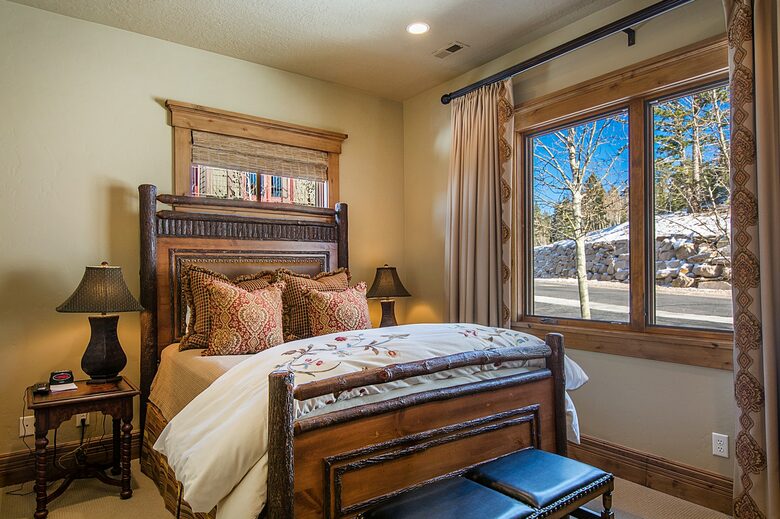 Quintess Collection - Whitetail Lodge - Park City, Utah