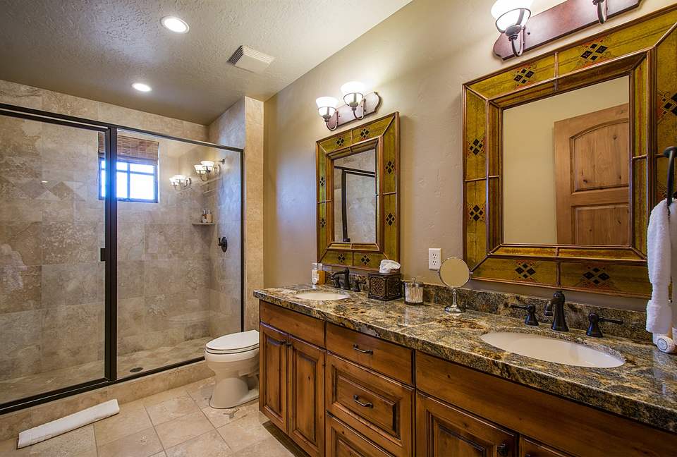 Quintess Collection - Whitetail Lodge - Park City, Utah