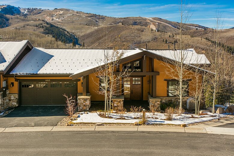 Quintess Collection - Whitetail Lodge - Park City, Utah