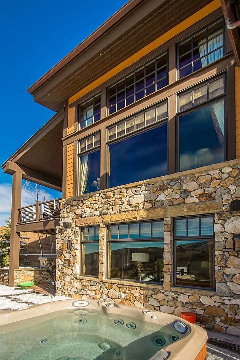Quintess Collection - Whitetail Lodge - Park City, Utah