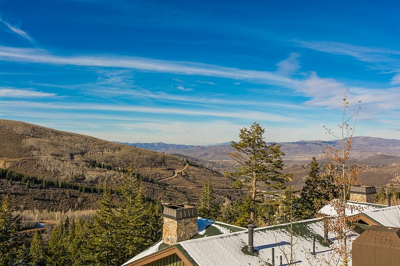 Quintess Collection - Whitetail Lodge - Park City, Utah