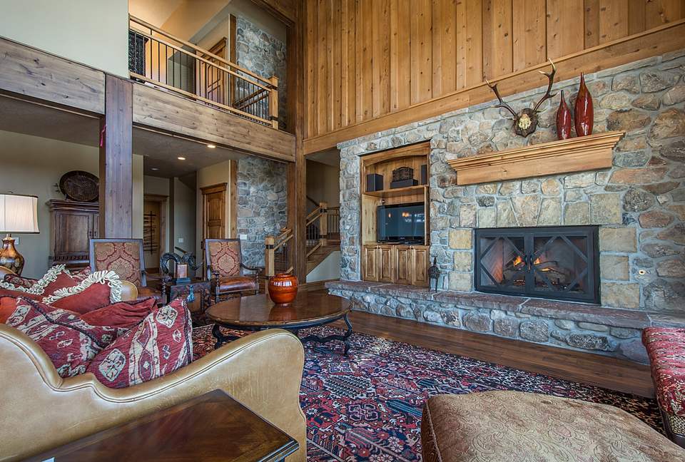 Quintess Collection - Whitetail Lodge - Park City, Utah