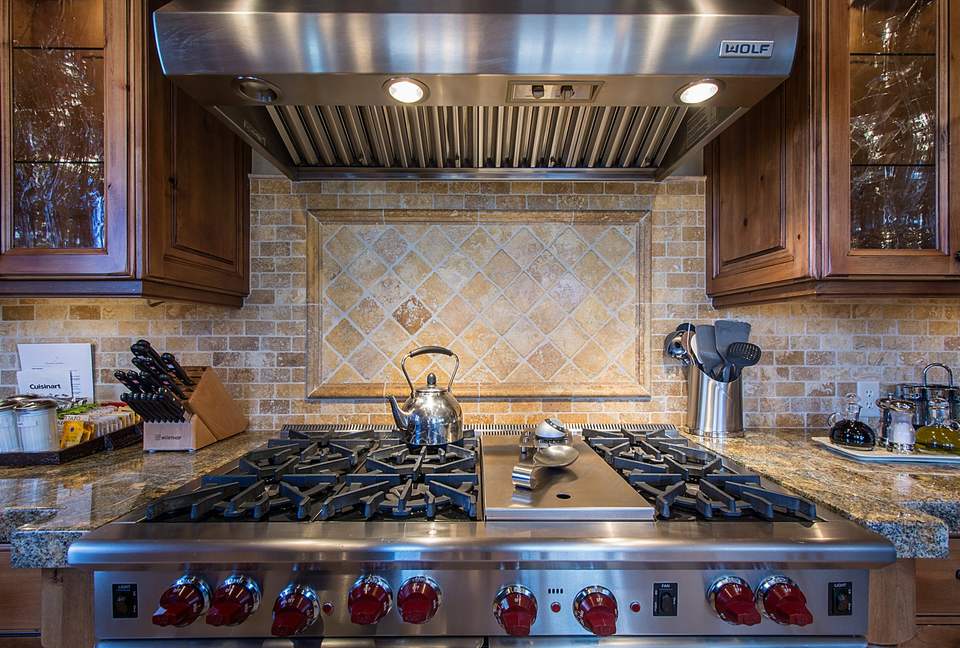 Quintess Collection - Whitetail Lodge - Park City, Utah