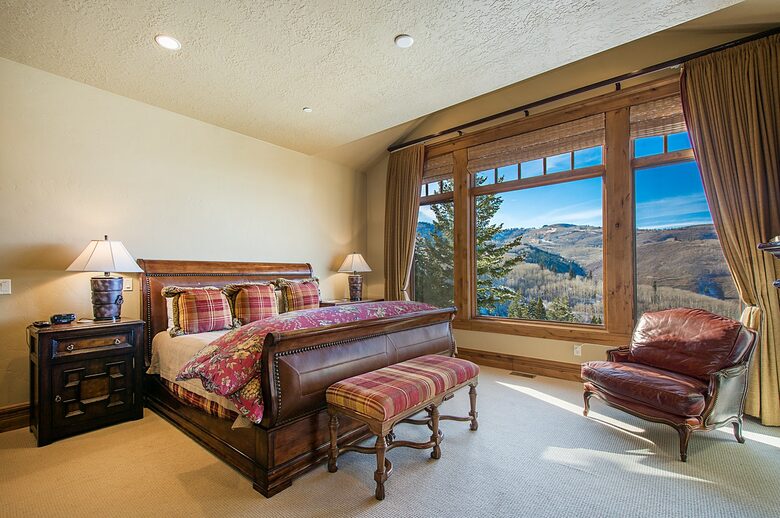 Quintess Collection - Whitetail Lodge - Park City, Utah