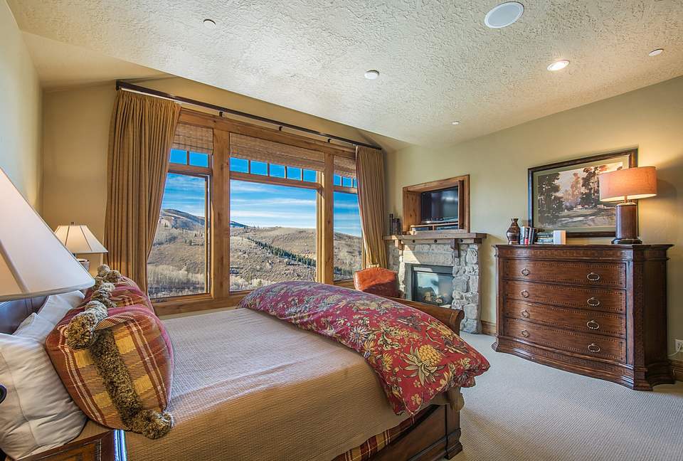 Quintess Collection - Whitetail Lodge - Park City, Utah