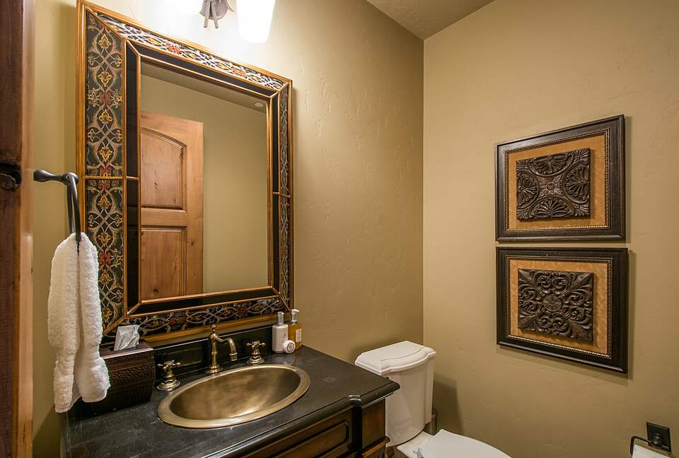 Quintess Collection - Whitetail Lodge - Park City, Utah