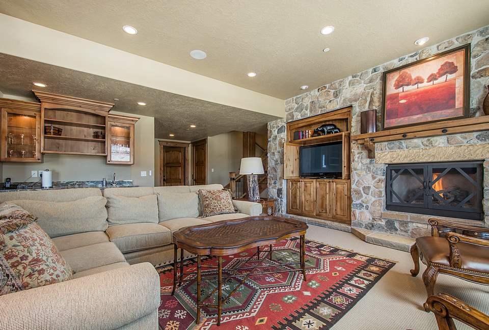 Quintess Collection - Whitetail Lodge - Park City, Utah