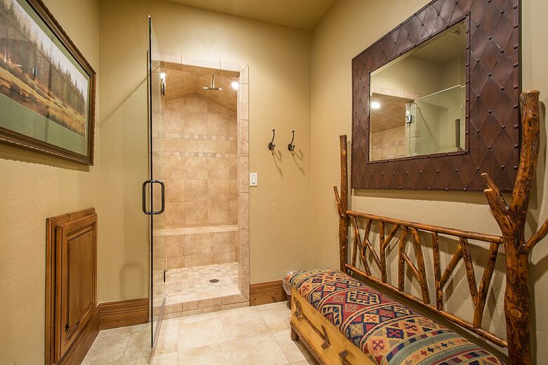 Quintess Collection - Whitetail Lodge - Park City, Utah