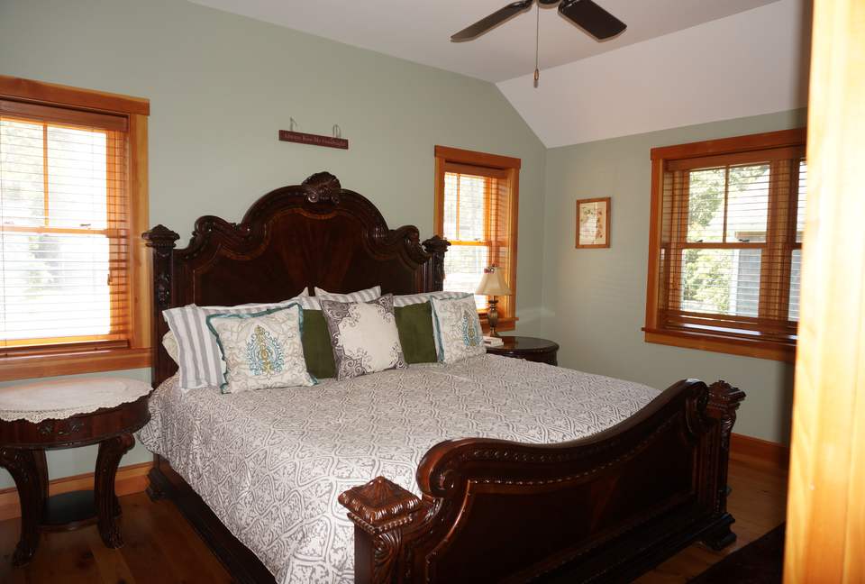 Martha's Vineyard Waterfront Sunsets - Oak Bluffs, Massachusetts