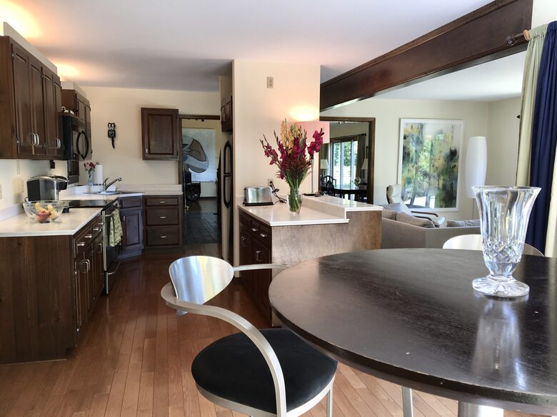 Classic Hudson Riverfront Home and Pool - Highland, New York