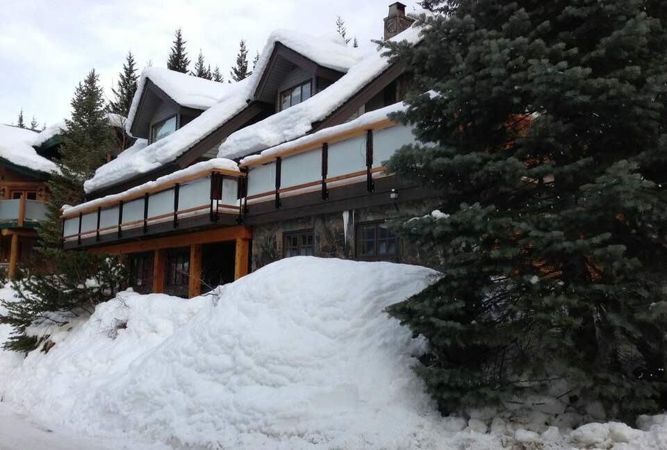 Snowridge Chalet - Whistler, Canada