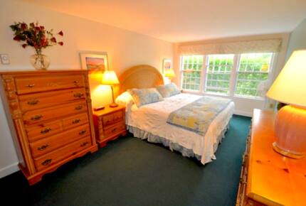 Honeysuckle Cottage Property - 4 Bedrooms plus 2 Lofts - Just Blocks to Center of Town! - Nantucket, Massachusetts