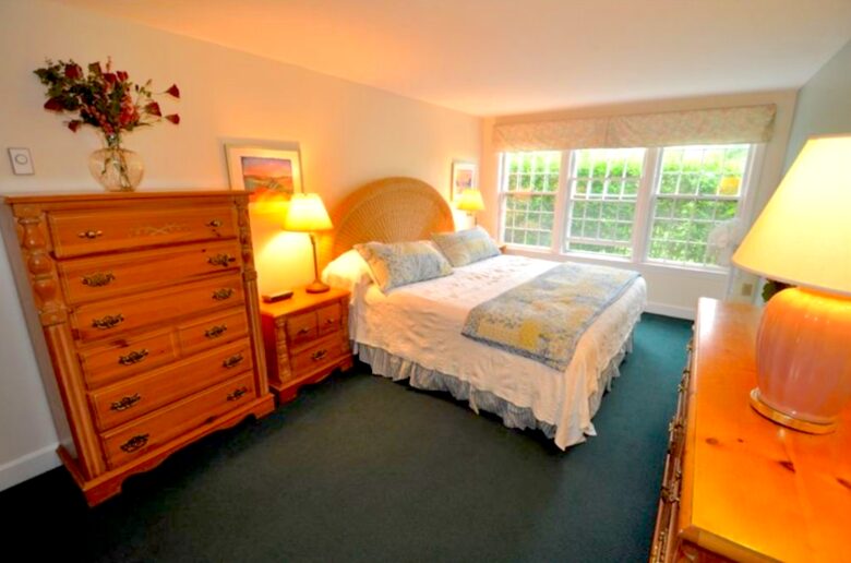 Honeysuckle Cottage Property - 4 Bedrooms plus 2 Lofts - Just Blocks to Center of Town! - Nantucket, Massachusetts