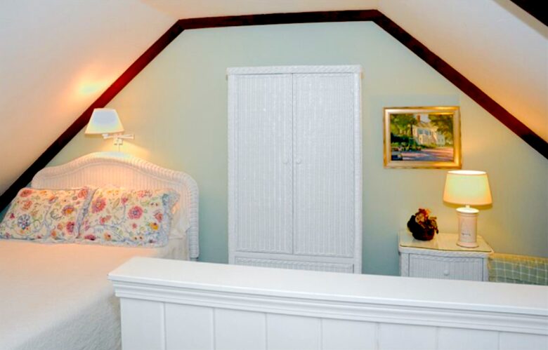 Honeysuckle Cottage Property - 4 Bedrooms plus 2 Lofts - Just Blocks to Center of Town! - Nantucket, Massachusetts