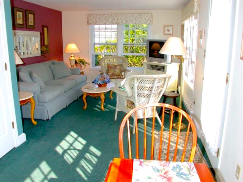 Honeysuckle Cottage Property - 4 Bedrooms plus 2 Lofts - Just Blocks to Center of Town! - Nantucket, Massachusetts