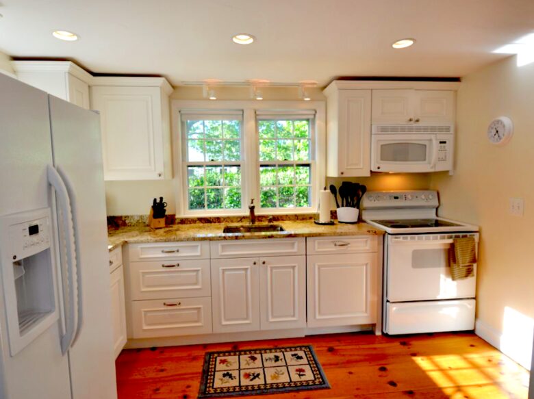 Honeysuckle Cottage Property - 4 Bedrooms plus 2 Lofts - Just Blocks to Center of Town! - Nantucket, Massachusetts