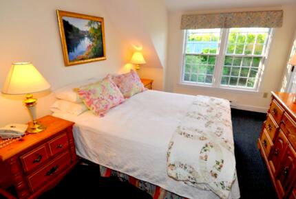 Honeysuckle Cottage Property - 4 Bedrooms plus 2 Lofts - Just Blocks to Center of Town! - Nantucket, Massachusetts