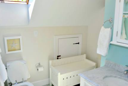 Honeysuckle Cottage Property - 4 Bedrooms plus 2 Lofts - Just Blocks to Center of Town! - Nantucket, Massachusetts