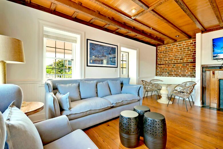 Charleston Elegance - Charleston, South Carolina